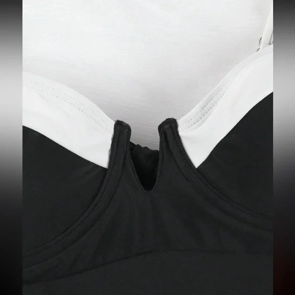 New to Posh C 🔆| Sol Elegante exy V-Neck Black & White Swimsuit - Picture 7 of 8